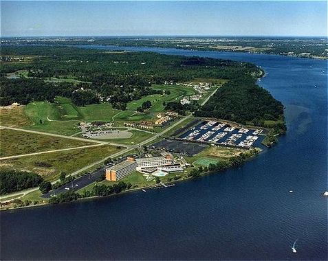 Holiday Inn Grand Island-Buffalo/Niagara Tonawanda, Hotel null. Limited