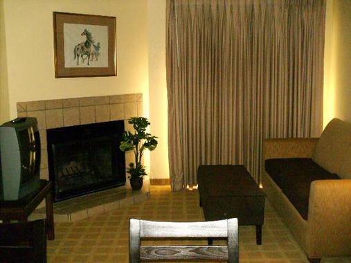 Americas Best Value Inn Suites Extended Stay Tulsa Hotel Hotels Near City Oklahoma Infos