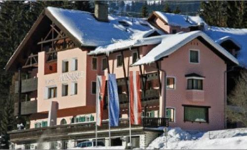 Hotel Mooserkreuz Sankt Anton am Arlberg, Hotel Austria. Limited ... Hotel Mooserkreuz Sankt Anton am Arlberg, Hotel Austria. Limited ...