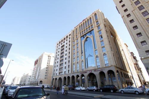 al eiman al qibla hotel